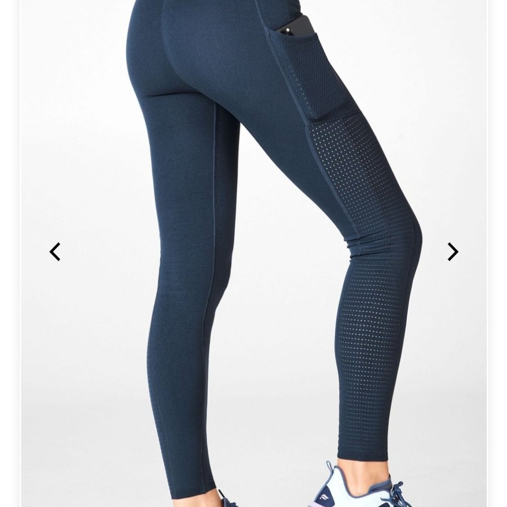 Fabletics High-Waisted SculptKnit Pocket Legging